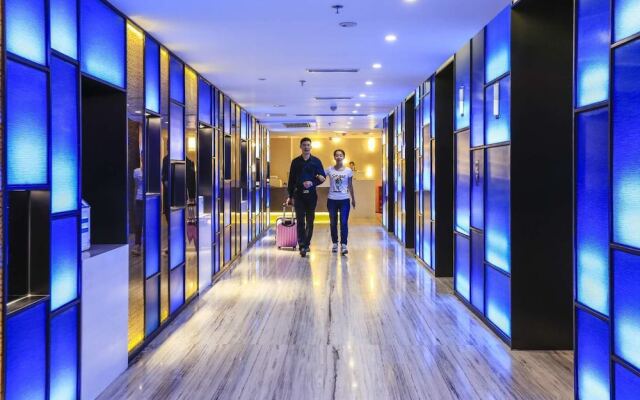 9H Hotel