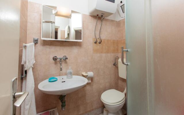 Apartments Marija Vinisce