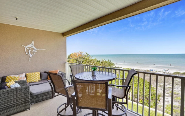 Oceanside 302