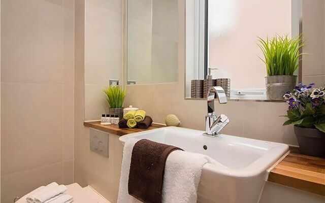 Diamond - Marsham City Apartment