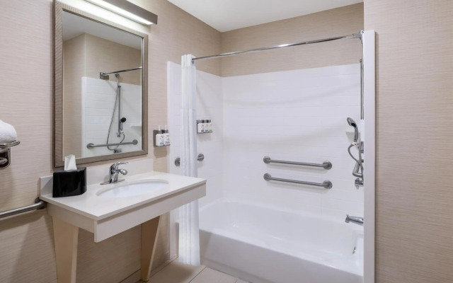 Garner Hotel Macon West by IHG