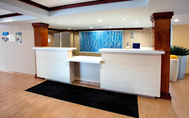 Amsterdam Marriott Hotel - photo 2