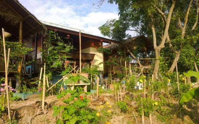 Cast Away  Homestay