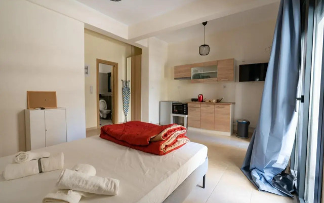 Ag. Ioannis metro station studio 1 bed 2 pers