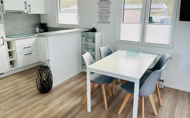 Beach Chalet SunHus - modernes Chalet in Ostseenähe