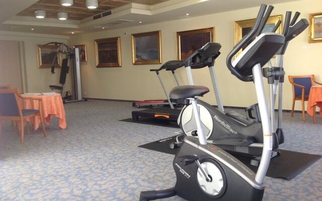 Business Hotel Semiramis