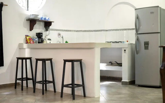 Sonido Del Mar Hotel and Yoga Loft