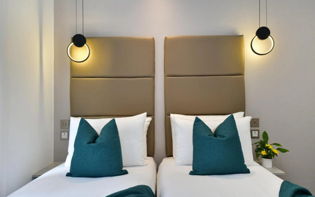 Queens Park Hotel