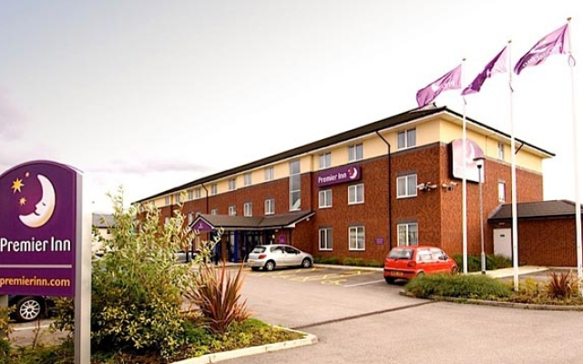 Premier Inn Warrington Central North