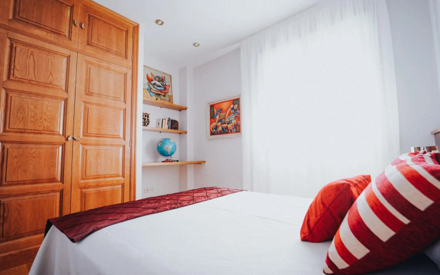 Villa con piscina a pie de playa