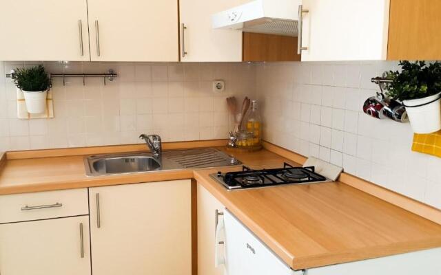 Apartments Beti - 70 m from sea