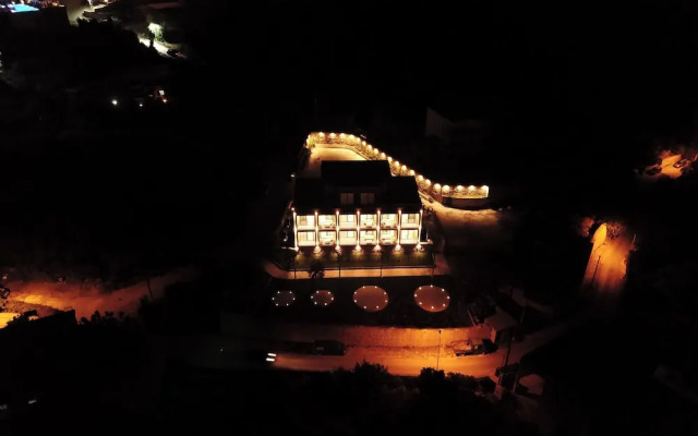 Aurum Hotel
