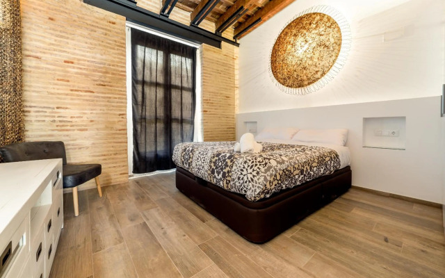 CENTER-Luxurious 1BR, 1BA-Terrace, WI-FI, A/C