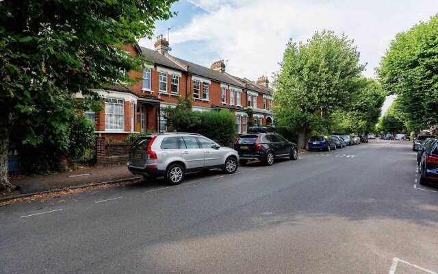 Harmonious Harringay Home