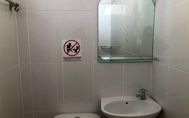 OYO Life 3093 Kost Bale Teduh