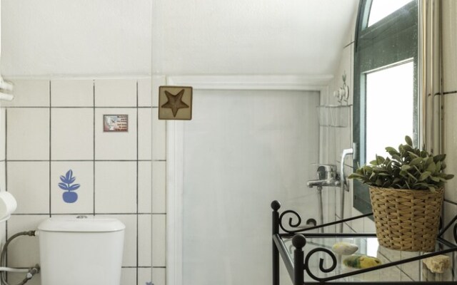 Angeliki Cozy Apartment by Konnect, centrally located in Syvota