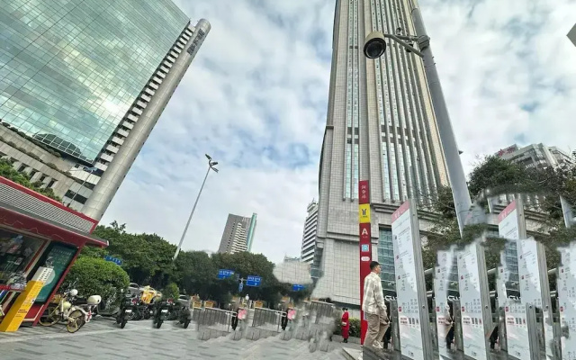 YOYO International Apartment