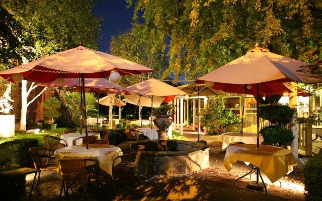 Peerless Hotel & Restaurant