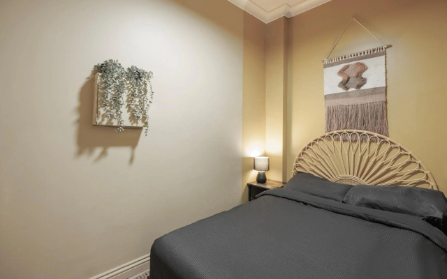 Mad Monkey Coogee Beach Hostel – Guest Rooms – Sydney