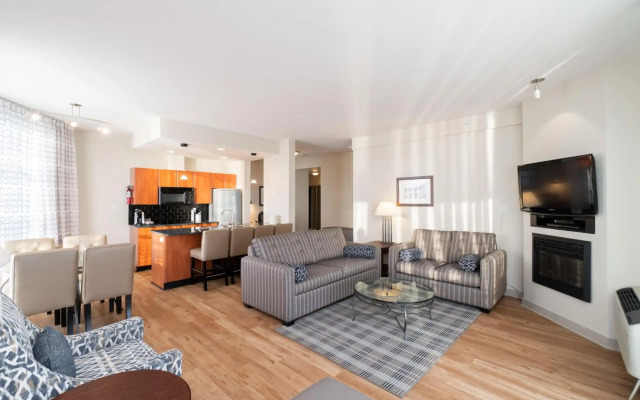 Ocean Promenade Hotel