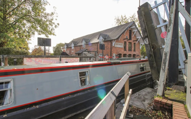 Mill End