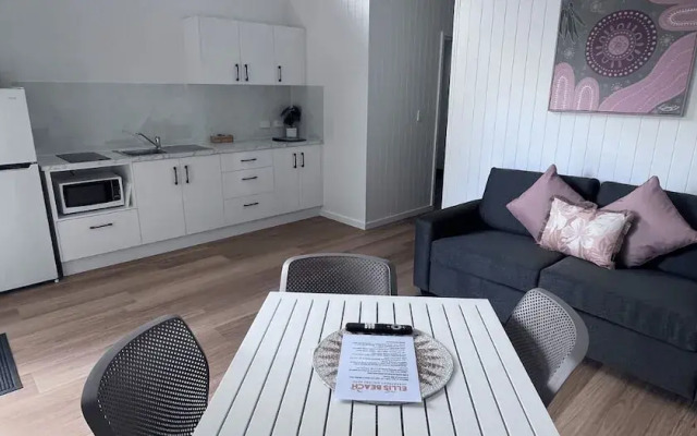 Ellis Beach Oceanfront Bungalows