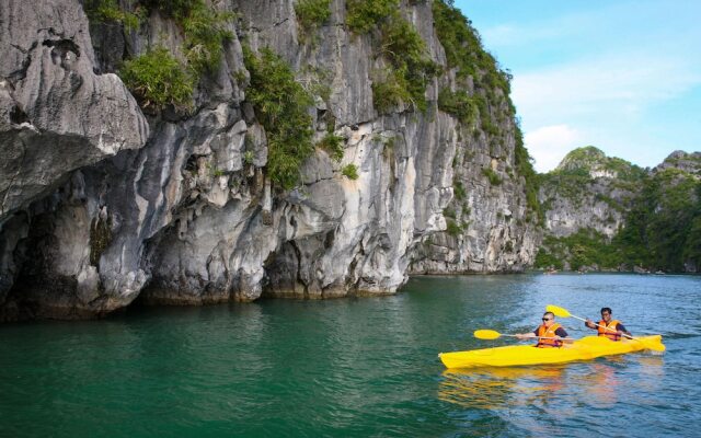 Halong Sapphire Cruise