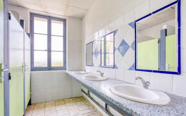 Auberge de Fréjus Saint-Raphael - Hostel
