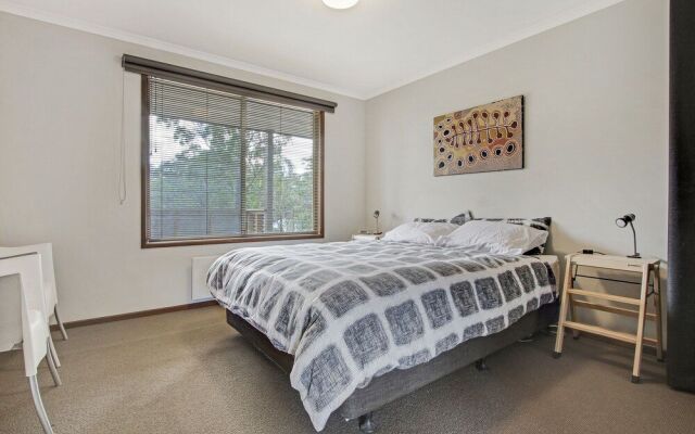 On the Hill at Metung