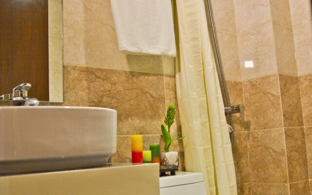 Canberry Hotel