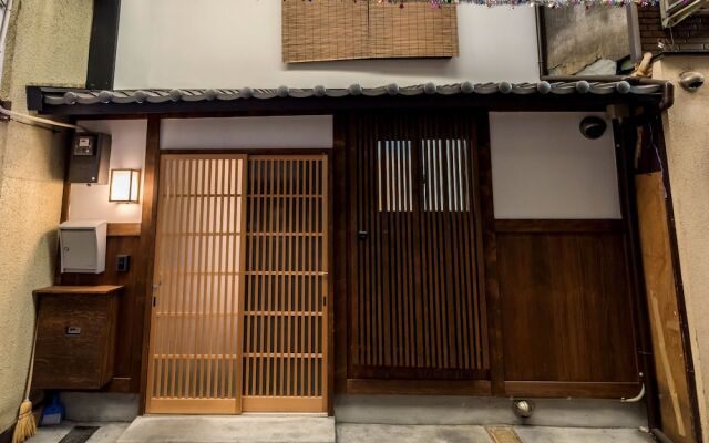 Fans House