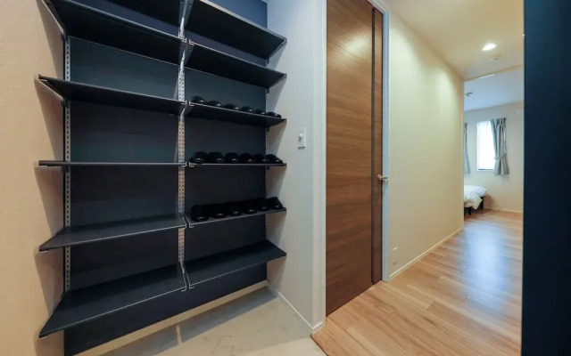 Pacific Coast Enoshima by Teranova