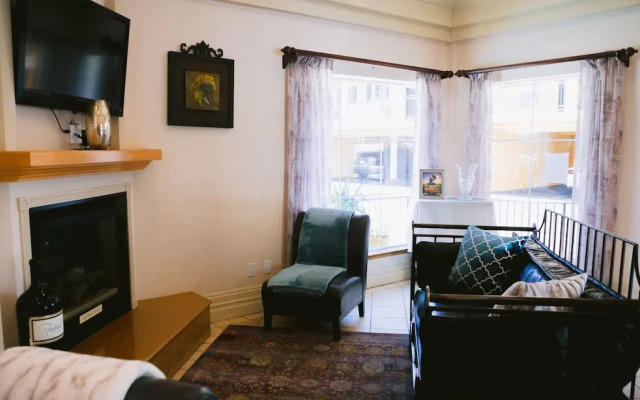 Travelodge Napa Valley Hotel Suites