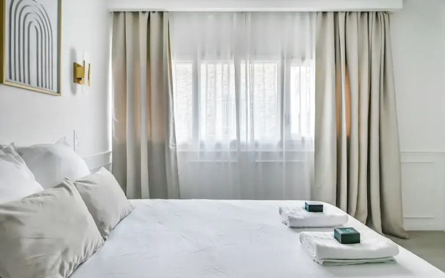 JIJI Suites