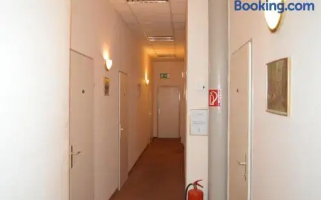 Hotel Pension Walzerstadt