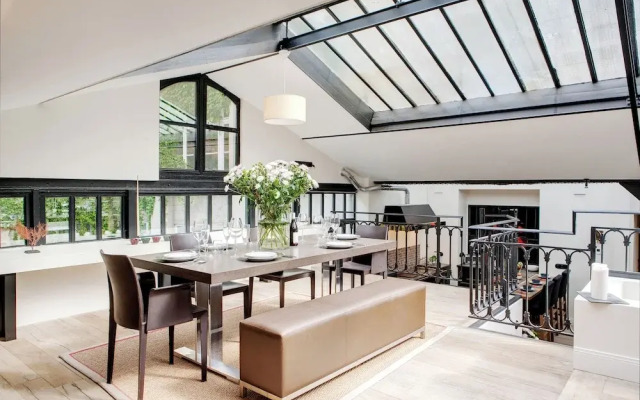 Paris Green House Residence