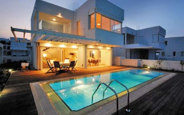 Protaras Seafront Villa Alia