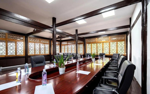 Ziyu Holiday Hotel (Lijiang Ancient City)