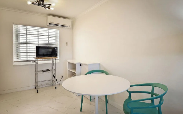 La Mer Suites