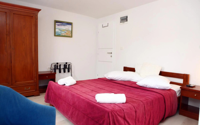 Piran 1st May Apartment