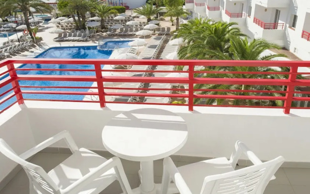 Coral Star Apartments