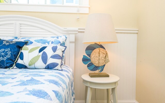 Sea Breeze by AMI Locals