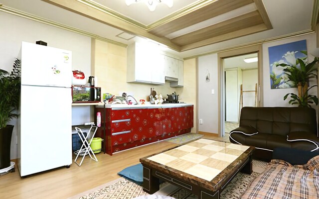 Seogwipo Arahyanfamily House Pension