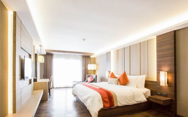 Wealth Lodge Asoke by Favstay