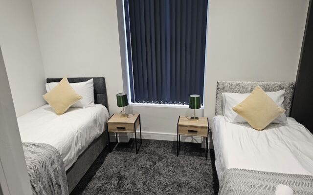Skyline Remarkable 2-bed Apartment in Swansea