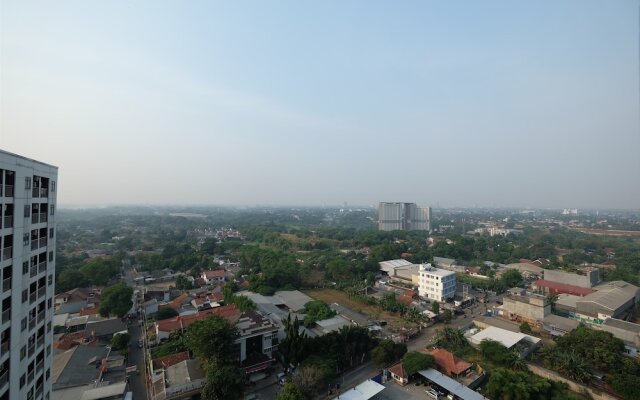 Minimalist Studio Room At Serpong Greenview