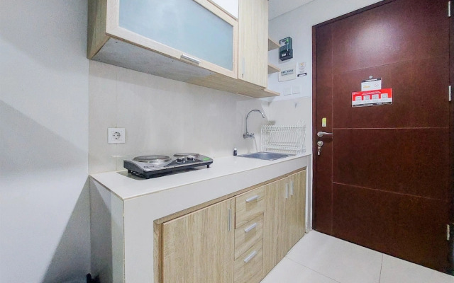 Best and Restful Studio Apartment Springwood Residence Tangerang
