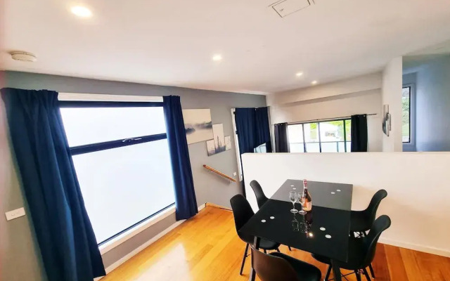 Rosie Townhouse at Gordon - Prime Location