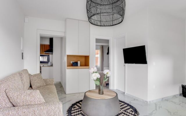 Sanders Old Port - Cute 1-bdr. Apt. w/ Balcony