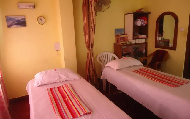 OYO 120 Hotel Tayoma